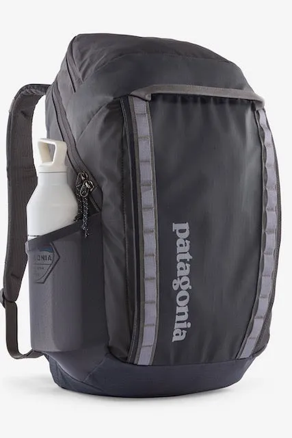 BLACK HOLE Pack 32L