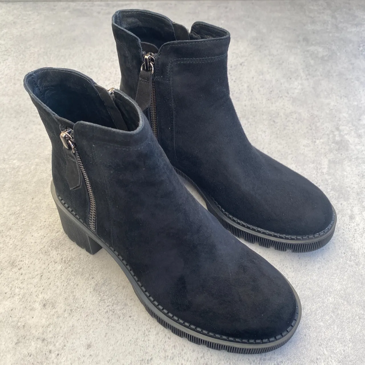 DJ Zango - ONLINE ONLY, Size 37