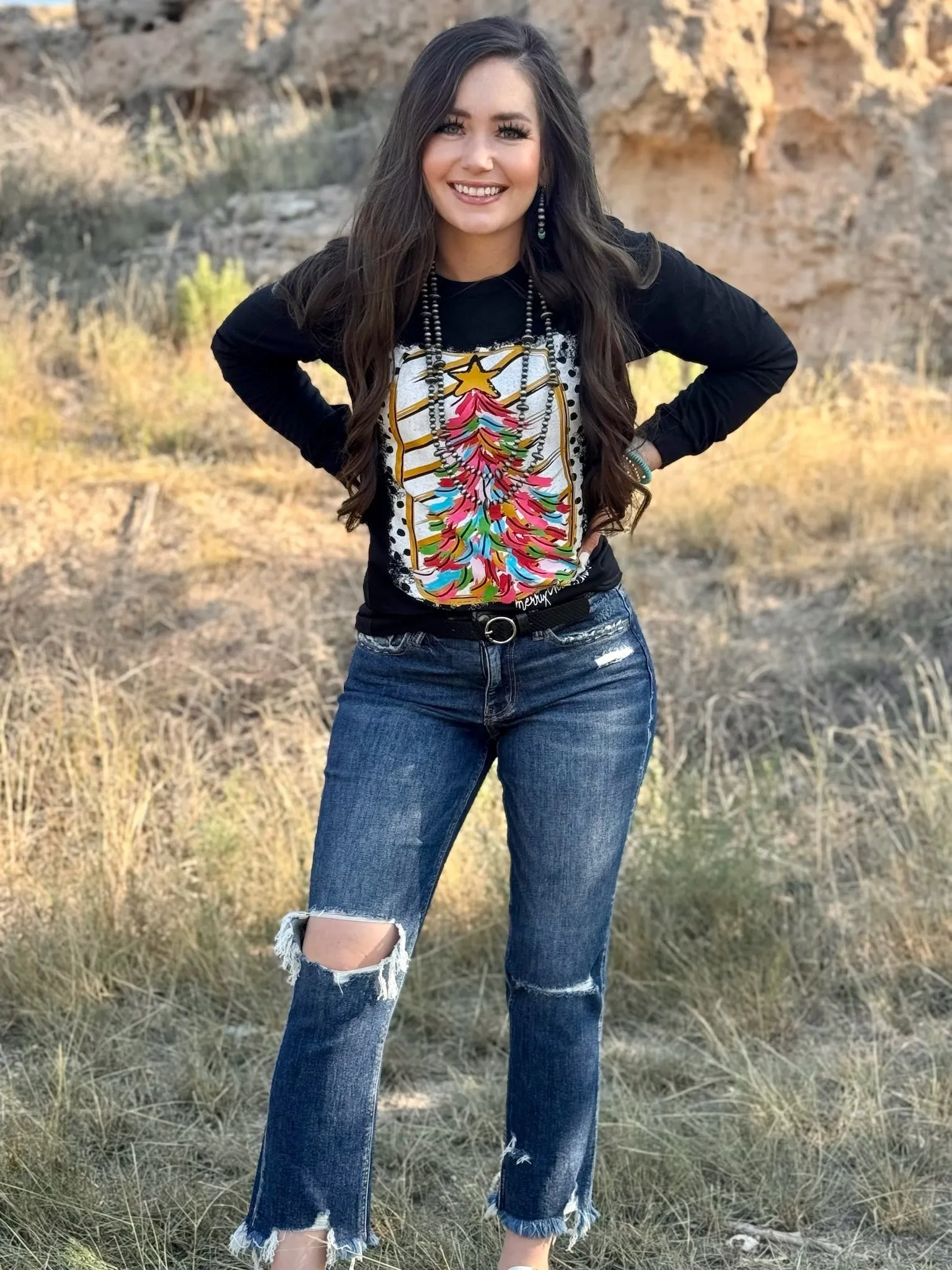 Texas True Threads Paintbrush Christmas Tree Long Sleeve & Sweatshirt